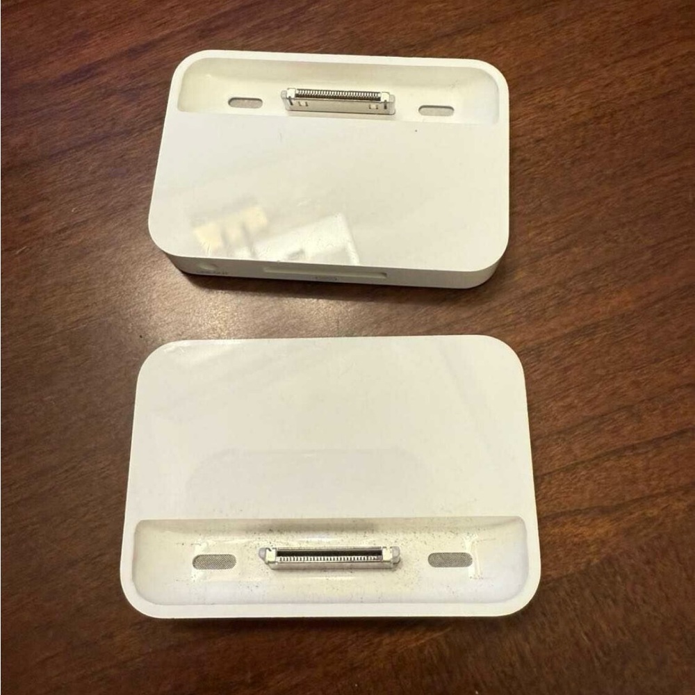 Pair of iPod docking stations model#A1353